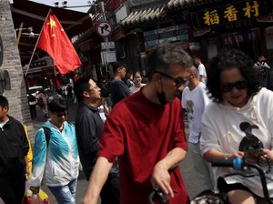 Turis China Ramai-ramai Liburan di Golden Week, tapi Ogah Keluar Banyak Duit