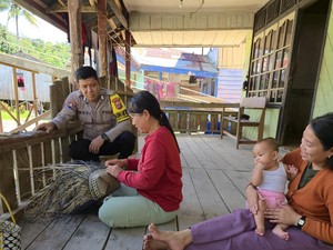 Tolong! Bripka Rudi Butuh Akses Jalan-Dokter di Pedalaman Kalimantan Utara