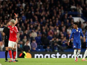 Chelsea dan Sahabatnya Si Kartu Merah