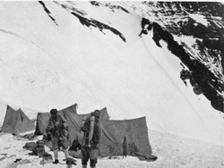 Foto Ini Tampak Biasa Ternyata Simpan Kisah Mengerikan di Baliknya