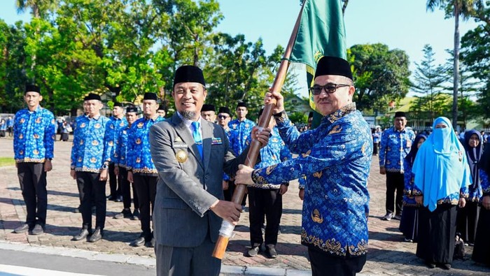 Gubernur Sulsel Andi Sudirman Sulaiman menyerukan semangat persatuan di Hari Kesaktian Pancasila.