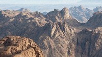 Gunung Sinai disebutkan beberapa kali dalam Al-Quran. Ia merupakan tempat Nabi Musa AS menerima wahyu dari Allah. Foto: iStock/Joel Carillet