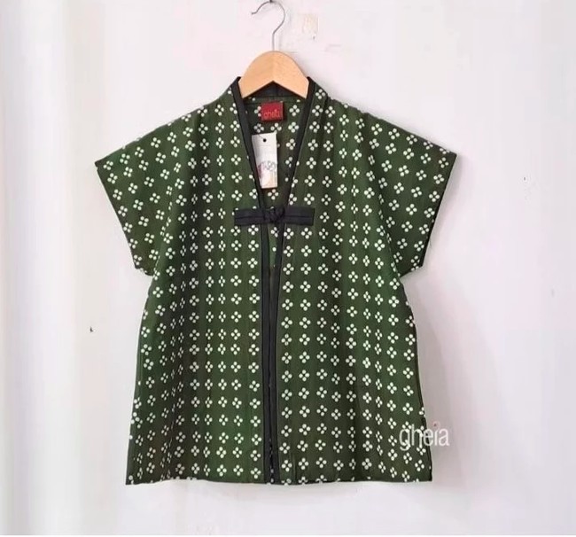 hari batik nasional 2025