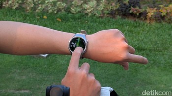 Huawei Watch GT 6 series menggunakan teknologi baterai high-silicon yang menjanjikan pemakaian hingga 21 hari. Foto: Virgina Maulita Putri/detikINET