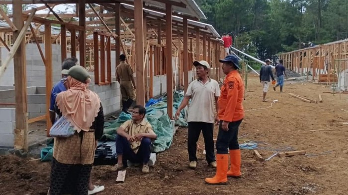 Huntara di Trenggalek mulai dibangun