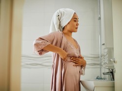 Tak Cuma Faktor Usia, Ini 3 Kebiasaan yang Bikin Payudara Cepat Kendur