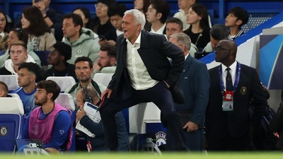 Momen Mourinho Pulang ke Stamford Bridge, Malah Disikat Chelsea