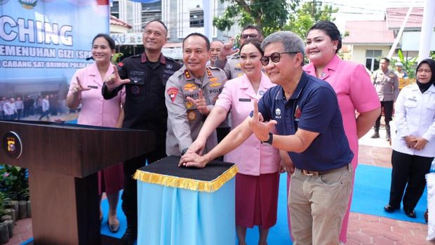 Kapolda Riau Irjen Herry Heryawan meresmikan dapur SPPG Brimob untuk mendukung program Makan Bergizi Gratis (MBG), Rabu (1/10/2025).