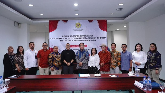 Kompolnas RI menggelar diskusi kelompok terfokus (Focus Group Discussion/FGD) terkait strategi reformasi Kepolisian Negara Republik Indonesia. (Dok istimewa).