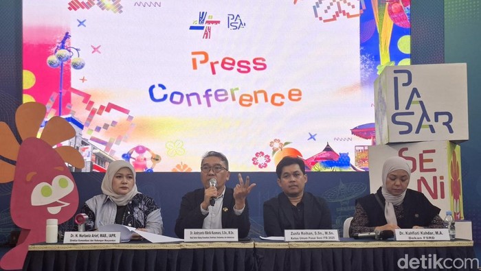 Konferensi pers Pasar Seni ITB