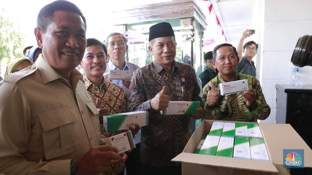 Launching Multivitamin dalam rangka mendukung program makan bergizi gratis, Rabu (1/10/2025). (CNBC Indonesia/Muhammad Sabki)