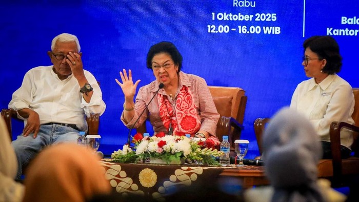 Ketua Dewan Pengarah Badan Riset dan Inovasi Nasional (BRIN), Megawati Soekarnoputri saat jadi pembicara di UGM, Sleman, Rabu (1/9/2025).