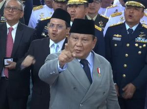 Video: Momen Prabowo Nyanyi Bareng Panglima TNI-Kapolri di Lubang Buaya