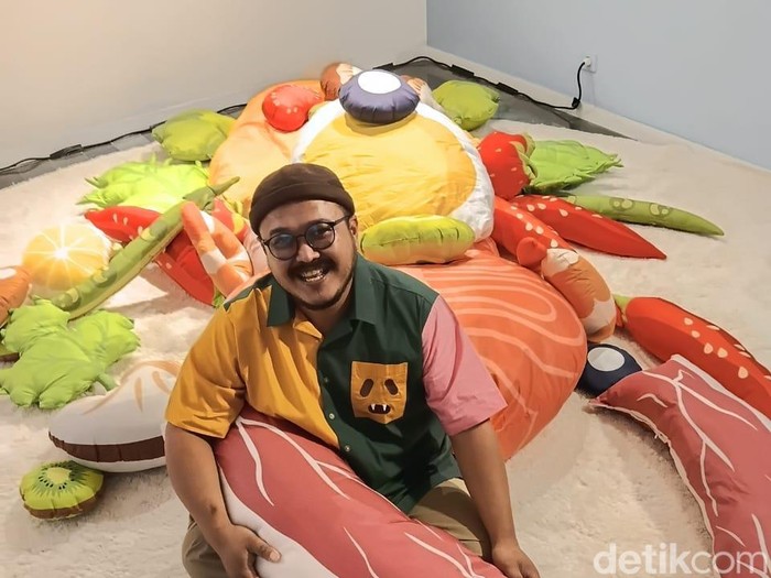 Pameran Seni Edible Dreams Karya Mulayana atau Mang Moel di ARTOTEL Thamrin, Jakarta. Pameran Seni Edible Dreams Karya Mulayana atau Mang Moel di ARTOTEL Thamrin, Jakarta.