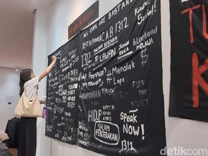 Teringat Lagi Tragedi Kanjuruhan Melalui Pameran di Kampus UB Malang