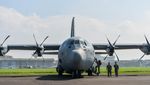 Pesawat Hercules TNI AU Latihan di Bandung Jelang HUT ke-80 TNI