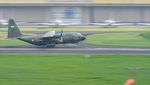 Pesawat Hercules TNI AU Latihan di Bandung Jelang HUT ke-80 TNI