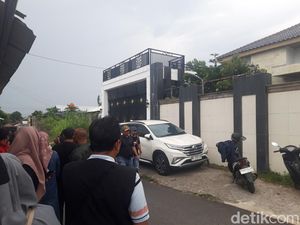 Nasabah Asal Jatim Geruduk Rumah Bos Koperasi BLN di Boyolali
