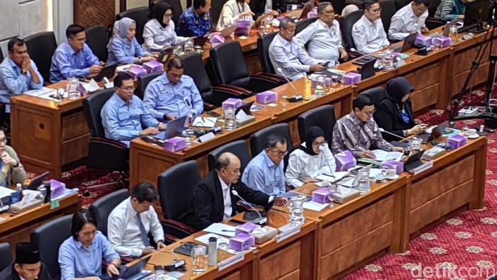Rapat BGN dengan Komisi IX