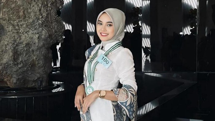 Selebgram Kalbar Oca Fahira.