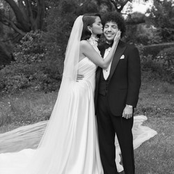 Foto-foto Pernikahan Selena Gomez-Benny Blanco