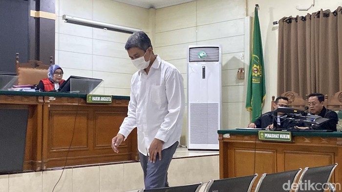 Terdakwa Taufik Eko Nugroho di pengadilan Negeri (PN) Semarang, Kecamatan Semarang Selatan, Kota Semarang, Rabu (1/10/2025).