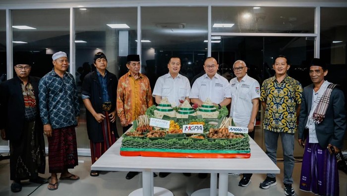 Tradisi betabeq MotoGP Mandalika 2025