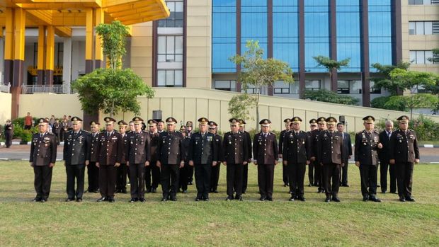 Upacara peringatan Hari Kesaktian Pancasila di Polda Riau dipimpin Kapolda Irjen Herry Heryawan, Rabu (1/10/2025).