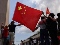 Warga Pro-Tiongkok Rayakan Hari Nasional ke-76 di Hong Kong