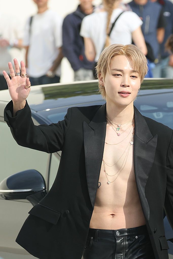 2238680018 PARIS, FRANCE - OCTOBER 01: (EDITOR'S NOTE: Image has been retouched at the request of the client.)Jimin attends the Christian Dior Womenswear Spring/Summer 2026 show as part of Paris Fashion Week on October 01, 2025 in Paris, France. (Photo by Pascal Le Segretain/Getty Images for Dior)