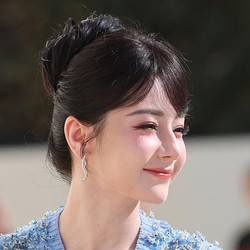 Dilraba Dilmurat dan 10 Artis China Masuk Daftar Asia Pacific Leaders U35 2025