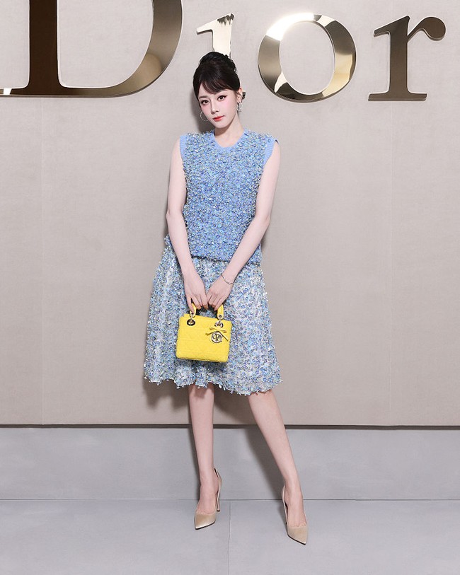 Dilraba Dilmurat merupakan salah satu brand ambassador Dior. Dia terpilih sebagai model Dior dari China pada 2023 menggantikan Angelababy. Foto: Corbis via Getty Images/Stephane Cardinale
