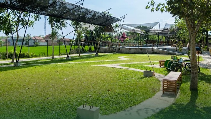 Fasilitas di Taman Jatimori Ponorogo