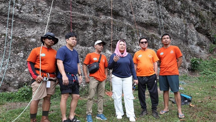 FPTI mengecam aksi kekerasan saat orientasi komunitas pecinta alam di Bitung, Sulawesi Utara.