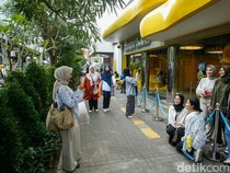 Video Budget Rp 50 Ribu Bisa Jajan Apa Saja Ya di Blok M?