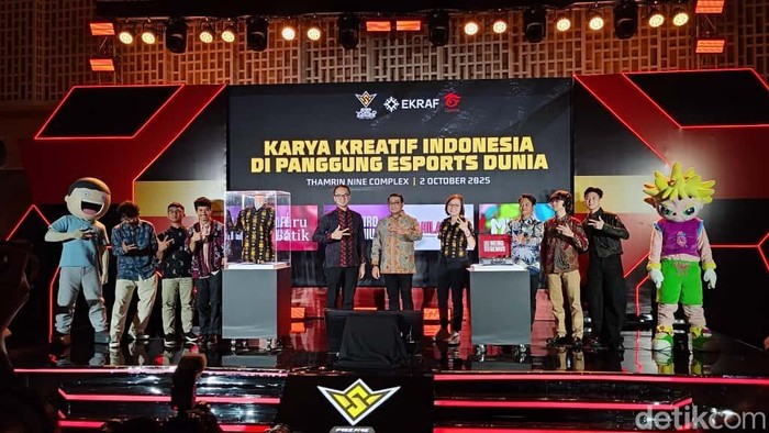Garena Indonesia siap memeriahkan kejuaraan dunia Free Fire di Jakarta, yakni FFWS Global Finals 2025. Bersama Kementerian Ekonomi Kreatif (EKRAF), mereka menggabungkan antara esports dengan seni dan budaya Indonesia.