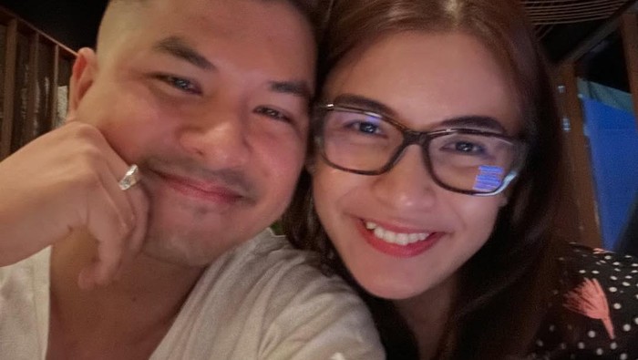 Glenn dan Chelsea Olivia
