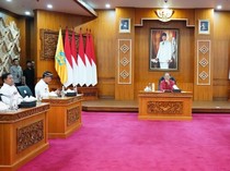 Jurus Koster Bereskan Kemacetan di Pelabuhan Sanur