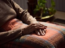 3 Rahasia Panjang Umur Wanita Usia 100 Tahun, Masih Aktif Main Tenis