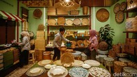 Pameran ini menempati seluruh hall dengan luas 24.941 meter persegi. Mengusung tema “Craft, Culture, and Future”, ajang ini memadukan kekayaan budaya dengan inovasi masa depan.