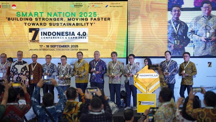 Inovasi 5G In The Box Telkomsel Raih Penghargaan dari Kemenperin