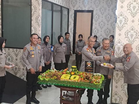Momen peresmian siniar atau podcast eduCAST yang dilakukan Akpol Lemdiklat Polri. Foto diunggah Kamis (2/10/2025).