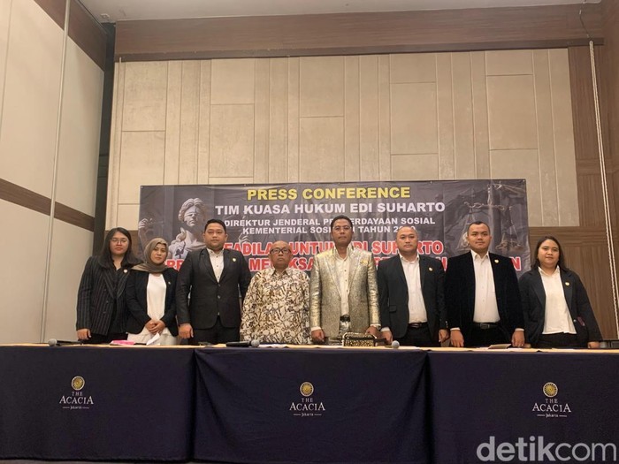 Jumpa pers Staf Ahli Kemensos Edi Suharto