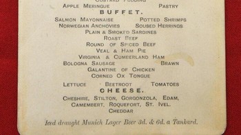 Menu untuk penumpang first class. Foto: Boredpanda