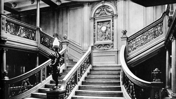 Tangga Besar Itu Sungguh Megah Foto: Boredpanda