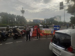 Lalin di Jl Arjuna Selatan Jakbar Dialihkan Imbas Proyek Galian