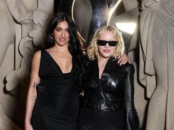 Momen Langka! Madonna dan Lourdes Tampil Kompak di Paris Fashion Week 2025