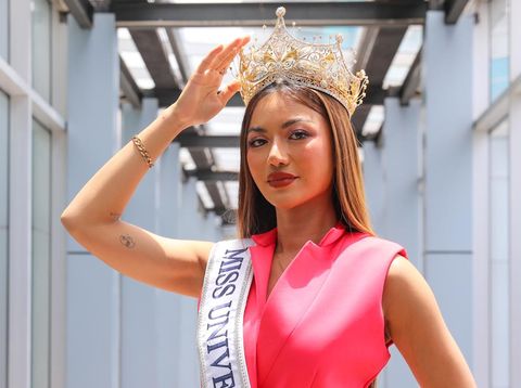 Miss Universe Indonesia 2025, Sanly Liuu saat berkunjung ke kantor CNBC Indonesia di Jakarta, Kamis (2/10/2025). (CNBC Indonesia/Faisal Rahman)