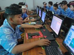Pembelajaran Berbasis Teknologi Ramah Anak, Siswa Bali Belajar Coding dan AI