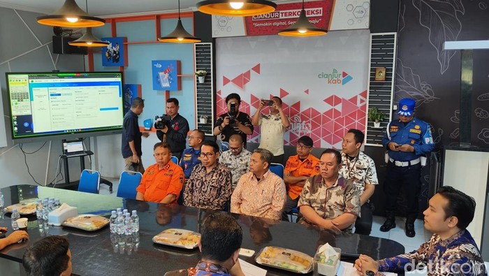 Pemerintah luncurkan layanan 112
